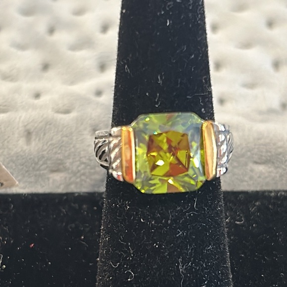 Olive Green Cocktail Ring - Picture 2 of 8